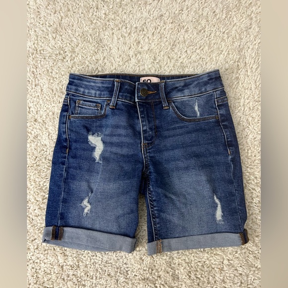Kids Size 10 SO Mid Rise Distressed Bermuda Shorts NWT - Picture 1 of 10